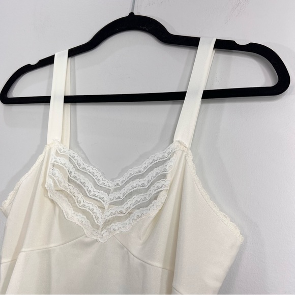 Vintage 70s 80s cream pure nylon lace detail old money camisole tank top 36 - Picture 7 of 14